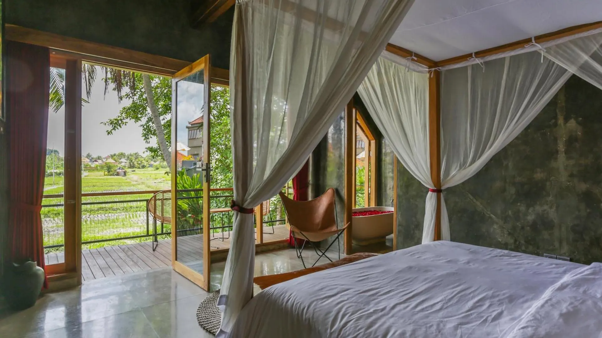 Вилла Secluded Jungle Getaway Убуд Индонезия